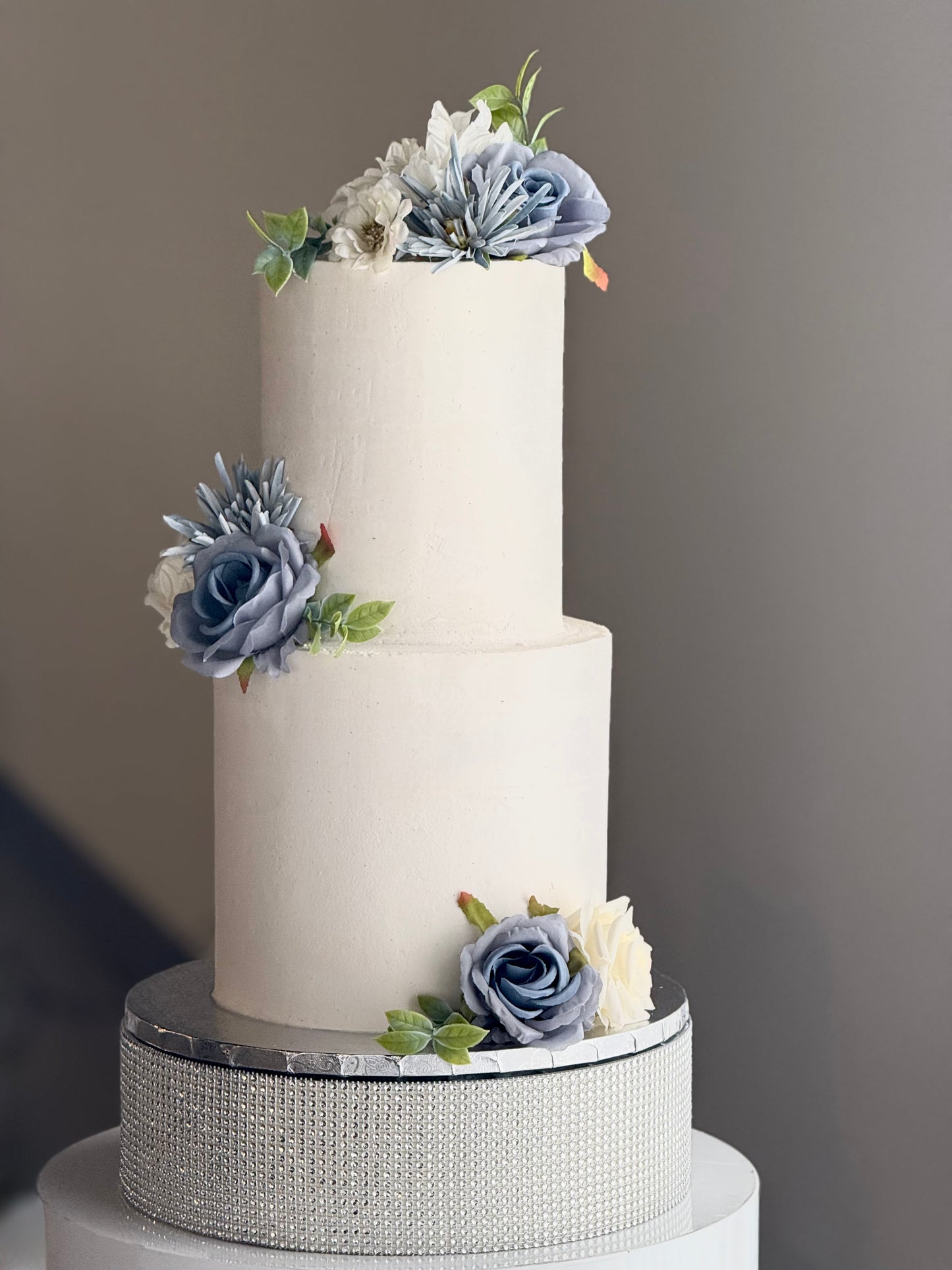 Classic Floral Wedding Cake