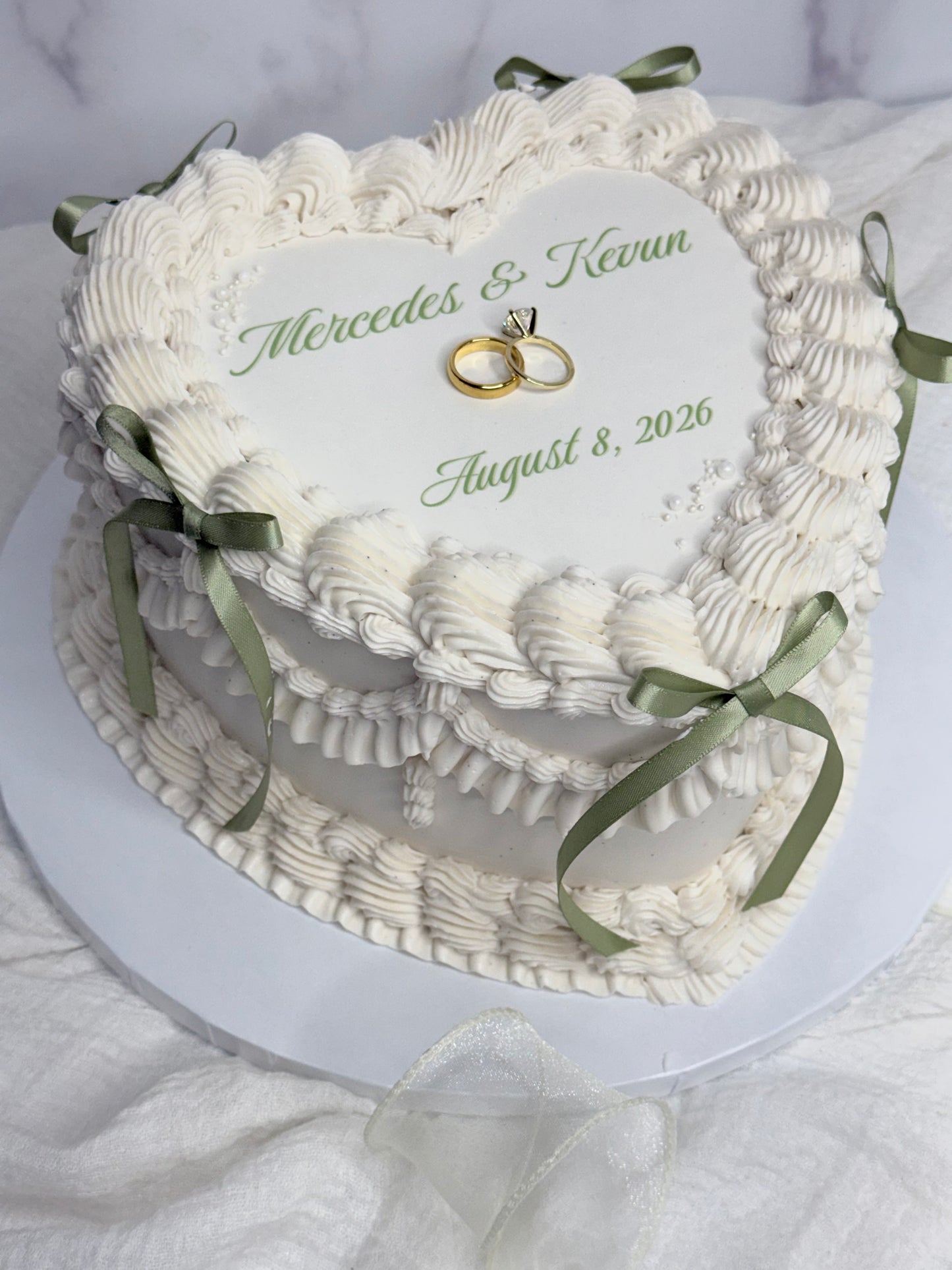 Vintage Romance Heart Cake